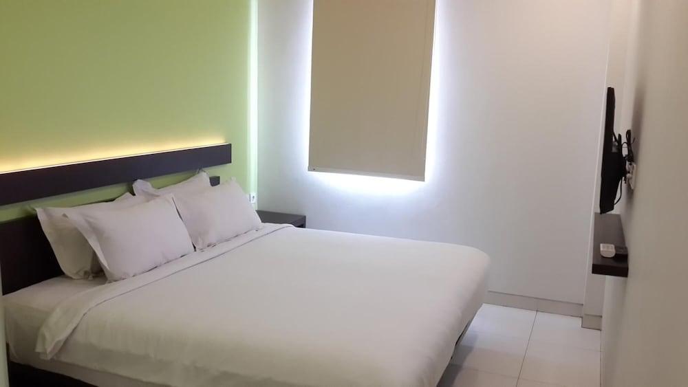 V Hotel Tebet จาการ์ตา ภายนอก รูปภาพ