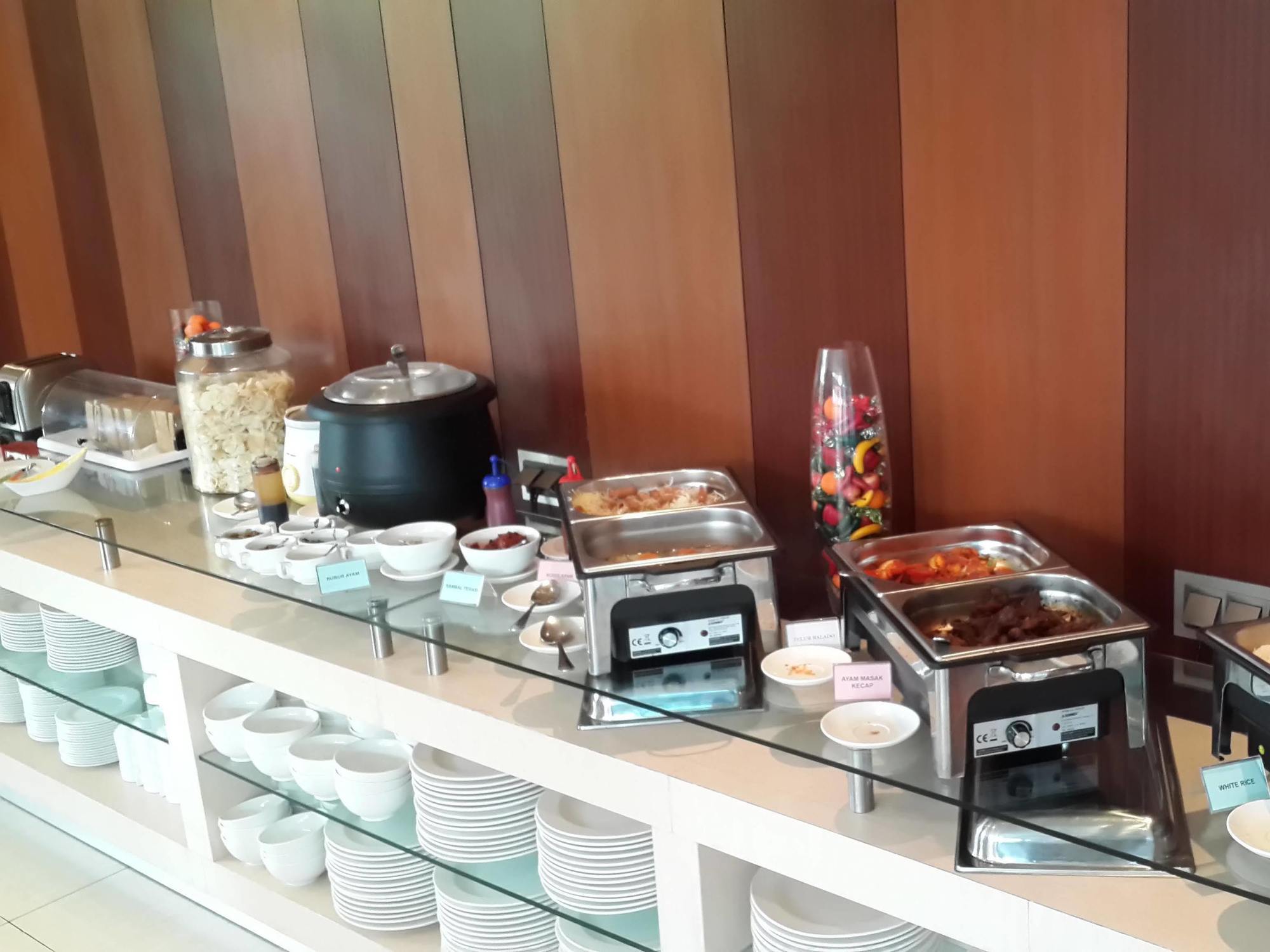 V Hotel Tebet จาการ์ตา ภายนอก รูปภาพ